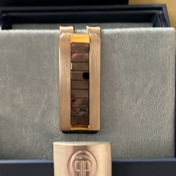 NIB! Dolan and Bullock Tungsten and 18k gold money clip - Picture 5 of 7